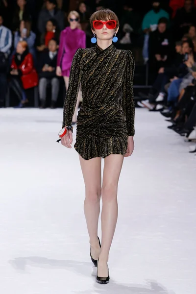 Look 9